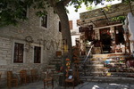 Η Απείρανθος ένα παραδοσιακό πετρόκτιστο χωριό της Νάξου